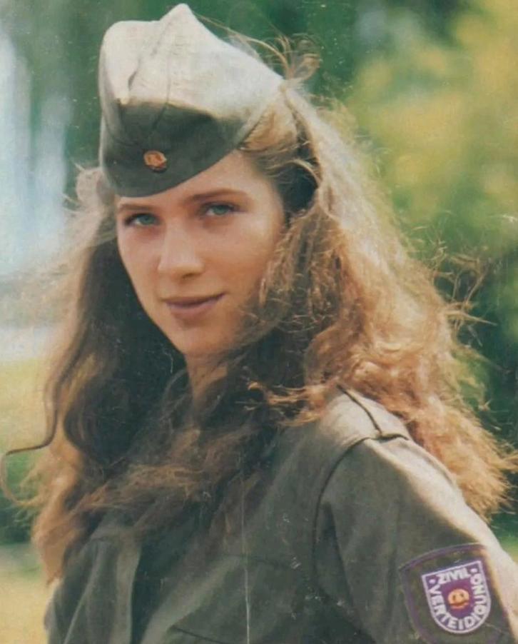 Duitse DDR ZIVILVERTEIDIGUNG armband, Verzamelen, Militaria | Algemeen, Landmacht, Embleem of Badge, Ophalen of Verzenden