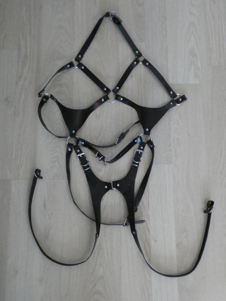 Body Harnas Lederen Cup, Kleding | Dames, Ondergoed en Lingerie, Body of Korset, Zwart, Ophalen of Verzenden