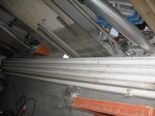 Vlaggenmasten aluminium  8 stuks 6 meter hoog met grondpalen, Diversen, Vlaggen en Wimpels, Zo goed als nieuw, Ophalen