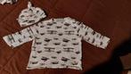 Sweater met vliegtuigen en mutsje bij. Maat 56, Ophalen of Verzenden, Nieuw