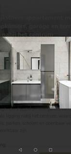 Smalle badkamerkast, Ophalen