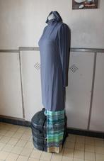 Burkini met hijab maat L, Kleding | Dames, Badmode en Zwemkleding, Ophalen of Verzenden, Nieuw, Grijs, Overige typen