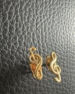Gouden oorbellen 18k, Handtassen en Accessoires, Goud, Gebruikt, Ophalen