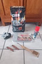 Charbon de bois + Accessoires barbecue, Enlèvement, Neuf