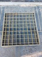 Grille 32x32x2, Ophalen, Zo goed als nieuw