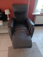 1 fauteuil inclinable en cuir brun défectueux, qui reste dan, Maison & Meubles, Enlèvement