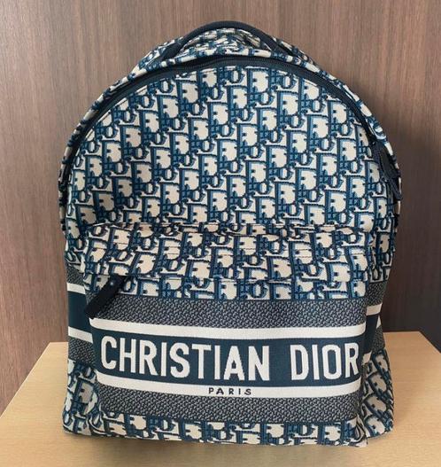 Christian dior travelbag, Handtassen en Accessoires, Tassen | Reistassen en Weekendtassen, Nieuw, Overige kleuren, 40 tot 60 cm