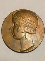 Princesse Marie-José (laaste koningin van Italia, Ophalen, Brons