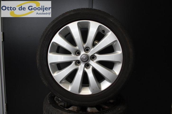 17 Inch Opel Zafira Zomerbanden 4.5MM 215/50R17, Auto-onderdelen, Banden en Velgen, Banden en Velgen, Zomerbanden, 17 inch, 215 mm