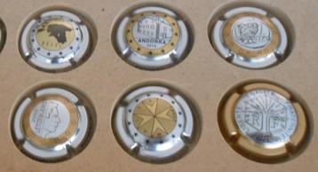  12 Nowack champagne capsules - euro   beschikbaar voor biedingen