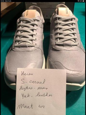 ECCO. GOLFSCHOENEN. DAMES.  HEREN. Nieuw UITVERKOOP beschikbaar voor biedingen