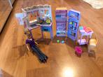 Barbie keuken met koelkast., Kinderen en Baby's, Speelgoed | Poppen, Zo goed als nieuw, Ophalen, Barbie