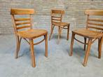 250 oude houten CAFÉSTOELEN vintage partij lot bistrostoelen, Huis en Inrichting, Ophalen