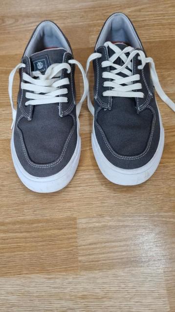 Sneakers Element. Maat 41.  Weinig gebruikt. Als nieuw beschikbaar voor biedingen