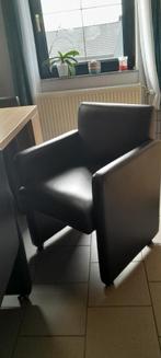6 fauteuils en skaï noir de qualité à roulettes., Enlèvement
