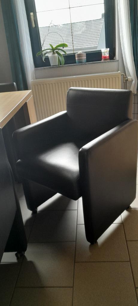6 fauteuils en skaï noir de qualité à roulettes., Maison & Meubles, Salles à manger complètes, Enlèvement