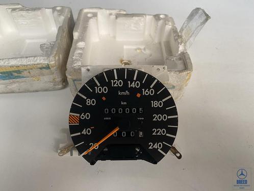 NOS kilometerteller voor Mercedes-Benz W124 260E 300TE, Auto-onderdelen, Dashboard en Schakelaars, Mercedes-Benz, Nieuw, Ophalen of Verzenden