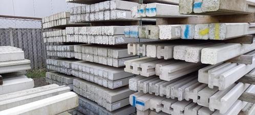 Betonpalen en Betonplaatjes, Tuin en Terras, Schuttingen, Zo goed als nieuw, Overige materialen, Ophalen