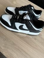 Nike Dunk low black NIEUW( maat 43), Ophalen, Zwart, Nike, Nieuw