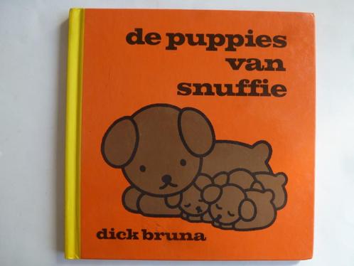 de puppies van Snuffie , Dick Bruna, Boeken, Kinderboeken | Kleuters, Zo goed als nieuw, Fictie algemeen, 4 jaar, Jongen of Meisje