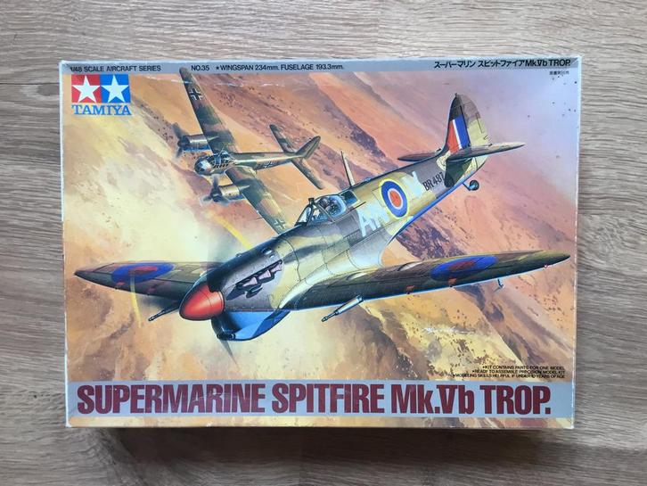 TAMIYA 61035 Spitfire MkVb Trip 1/48 + EDUARD FE 256, Hobby en Vrije tijd, Modelbouw | Vliegtuigen en Helikopters, Zo goed als nieuw