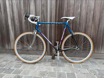 Retro neo vintage koersfiets Concorde opgemaakt beschikbaar voor biedingen