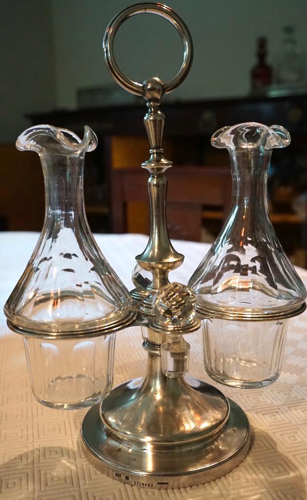 Antieke gemerkte zilveren oliefles, Antiek en Kunst, Antiek | Zilver en Goud, Zilver, Ophalen of Verzenden