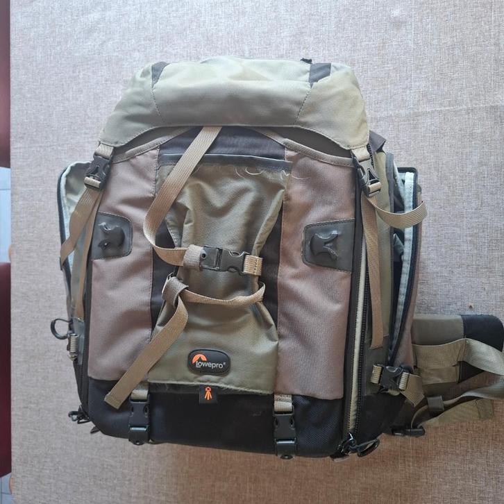 Lowepro PRO Trekker 300 AW, Audio, Tv en Foto, Foto | Cameratassen, Gebruikt, Rugtas, Lowepro, Ophalen