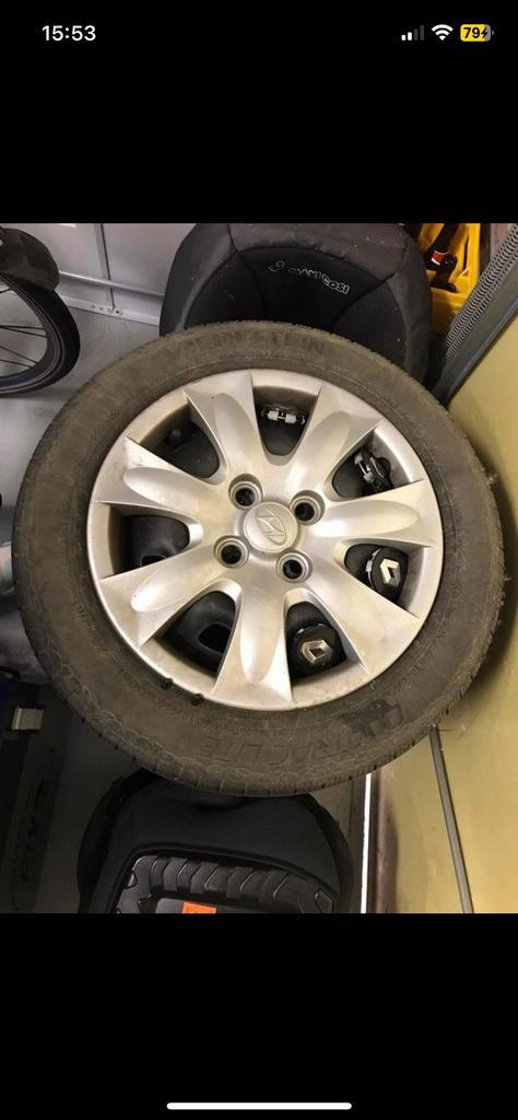 Hyundai Getz 2008 4 seizoenen set 14 inch profiel 4/5mm, Auto diversen, Wieldoppen, Zo goed als nieuw, Ophalen