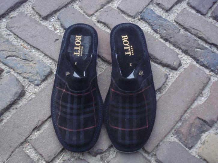 Gratis verzenden nieuwe rott pantoffels,  mt 36, Kleding | Dames, Schoenen, Nieuw, Slippers, Overige kleuren, Verzenden