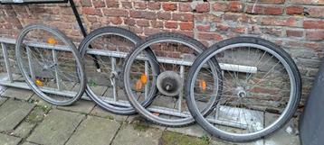 4 wielen 26".  beschikbaar voor biedingen