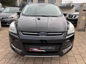 Ford Kuga benzine van 2015.  beschikbaar voor biedingen
