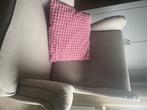 2 sofa’s in licht grijs-beige stof. Weinig gebruikt., Comme neuf, Banc droit, Enlèvement, Une personne
