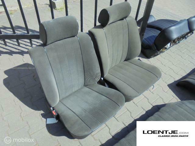 zwart grijs stoffen Interieur BMW e21 315 316 318 320 323i, Auto-onderdelen, Interieur en Bekleding, BMW, Gebruikt, Ophalen of Verzenden