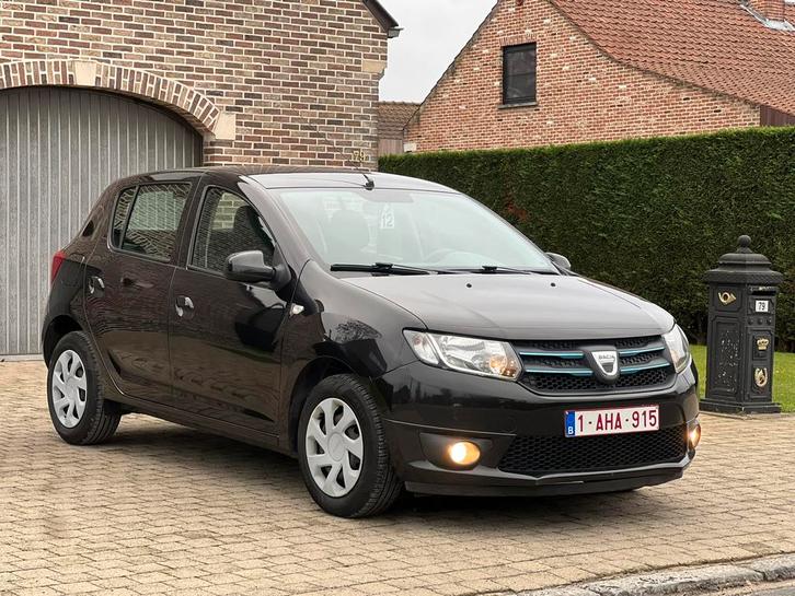 Dacia SANDERO 2015, Autos, Dacia, Particulier, Sandero, ABS, Airbags, Air conditionné, Apple Carplay, Vitres électriques, Radio