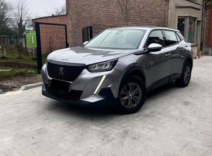 2020 Peugeot 2008 SUV Allure Pack + extra 4 zwarte velgen, Auto's, Peugeot, Bedrijf, Bluetooth, Cruise Control, Parkeercamera