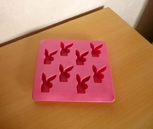 Fuchsia roze konijn Playboy bunny ijsklontjesvorm, Huis en Inrichting, Keuken | Tupperware, Ophalen of Verzenden