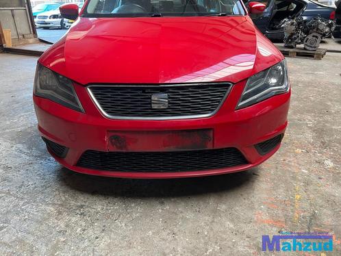 SEAT TOLEDO 4 ROOD Voorbumper 2012-2019, Auto-onderdelen, Carrosserie, Bumper, Seat, Voor, Gebruikt, Ophalen of Verzenden