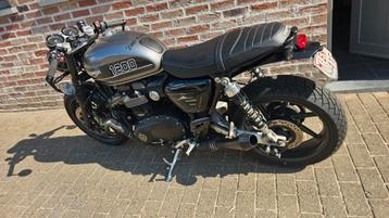 A vendre cause santé triumph speed twin 1200cc, Particulier
