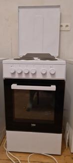Nieuw Beko gasfornuis + oven, Elektronische apparatuur, Fornuizen, Ophalen, Tussenbouw, 4 kookzones, Zo goed als nieuw
