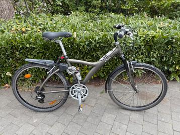 B’twin aluminium mtb met dubbele vering beschikbaar voor biedingen