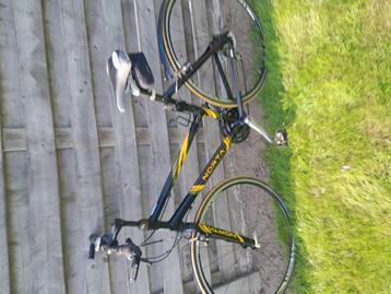 Sportieve toerfiets  beschikbaar voor biedingen
