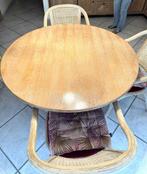 Rotan tafel en stoelen, Tuin en Terras, Ophalen, Zo goed als nieuw, Rotan, 3 zitplaatsen