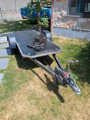 aanhangwagen beschikbaar voor biedingen