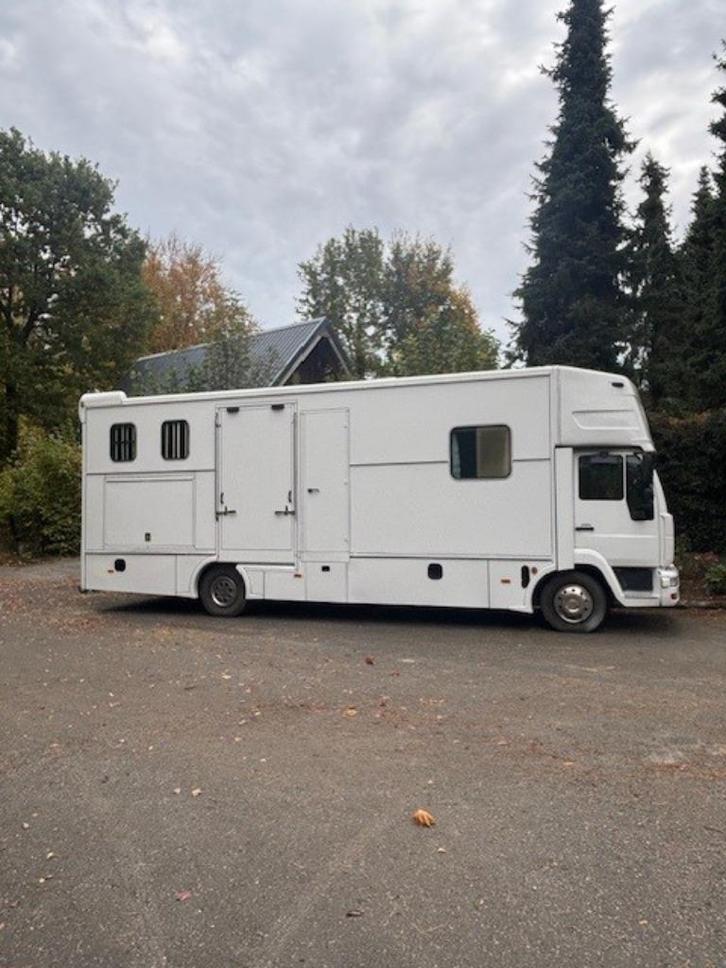 Paardenvrachtwagen mobilhome kampeerwagen 4 P, Dieren en Toebehoren, Paarden en Pony's | Trailers en Aanhangwagens, Gebruikt, Overige typen