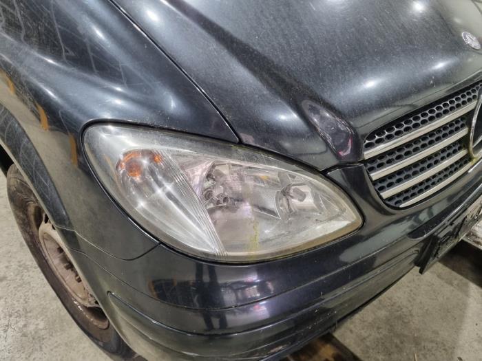 Phare droit d'un Mercedes Vito, Autos : Pièces & Accessoires, Éclairage, Mercedes-Benz, Utilisé, 3 mois de garantie, Enlèvement ou Envoi