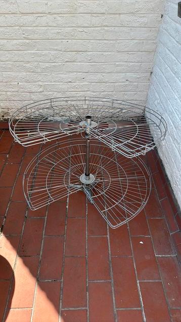 Dubbel tourniquet voor hoekmeubilair met een diameter 80 cm beschikbaar voor biedingen