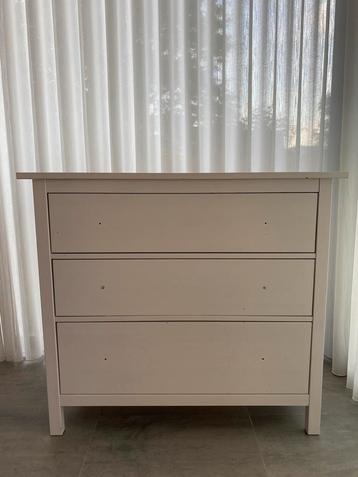 Ikea Hemnes ladekast 3 lades, wit gebeitst 108x96 beschikbaar voor biedingen