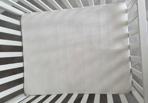 AeroSleep Evolution Babymatras + 3D matrasbeschermer, Kinderen en Baby's, Babyparken, Zo goed als nieuw, Ophalen