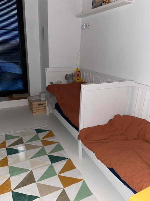 Babybed - peuterbed IKEA met aerosleep matras, Kinderen en Baby's, Kinderkamer | Bedden, Zo goed als nieuw, Matras, Ophalen